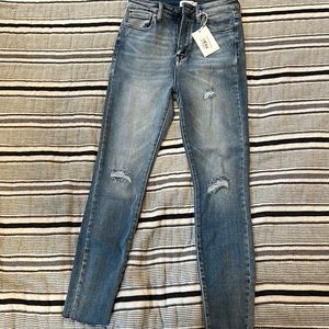 NWT size 7 cello jeans